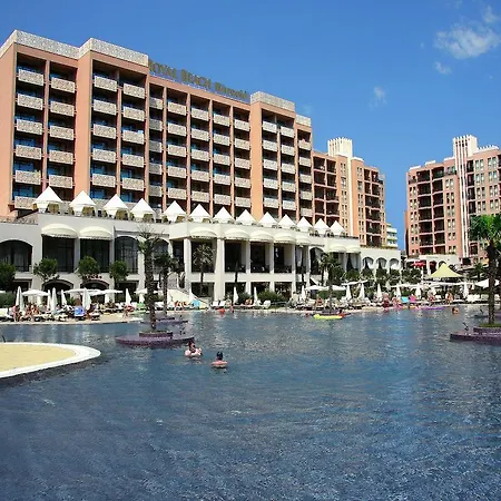 Gt Royal Beach Apartment