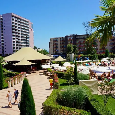 Gt Royal Beach Apartment